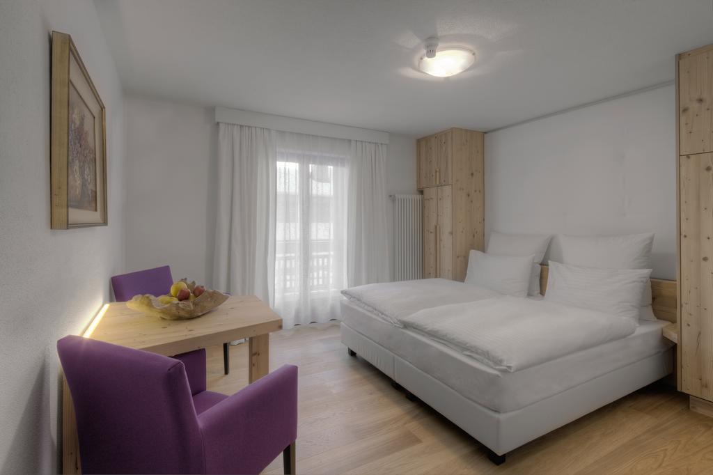 Hotel Conturines San Cassiano  Bagian luar foto