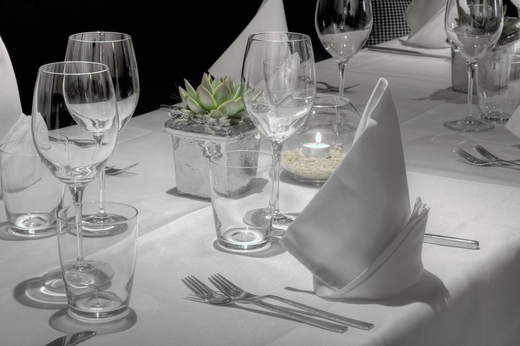 Hotel Conturines San Cassiano  Bagian luar foto