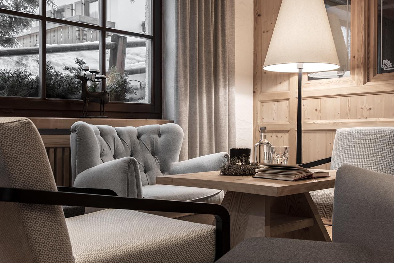 Hotel Conturines San Cassiano  Bagian luar foto