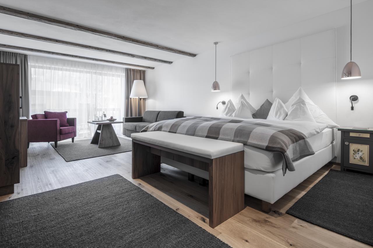 Hotel Conturines San Cassiano  Bagian luar foto